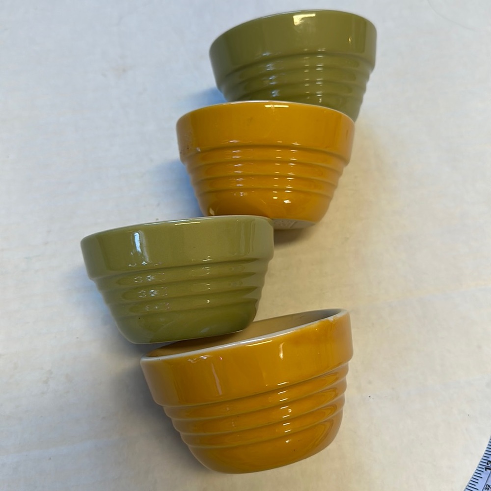 Well Equipped Kitchen bowls